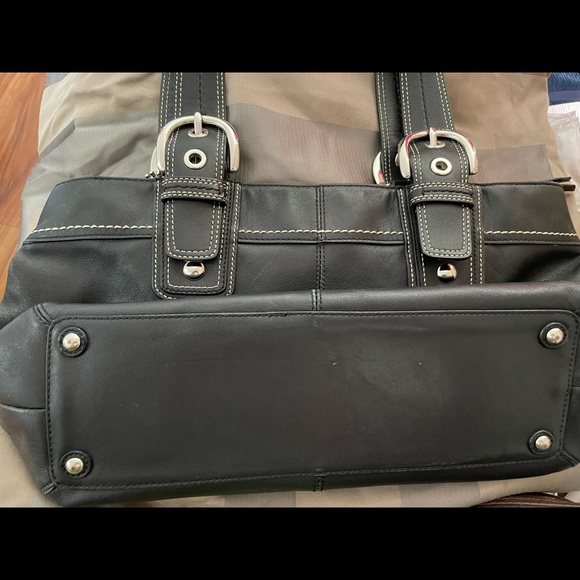 Coach Soho Medium Black Leather Shoulder - Picture 3 of 6